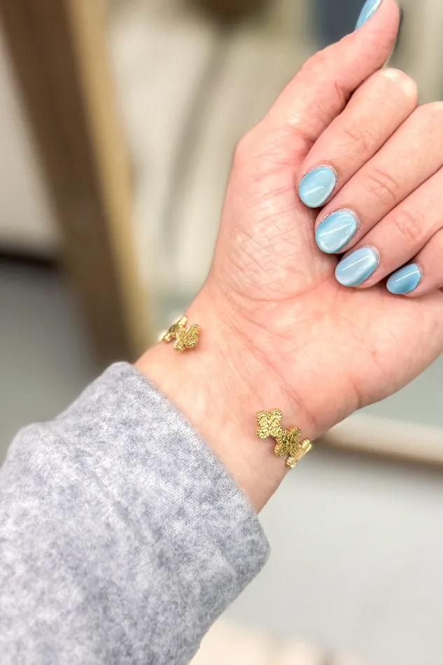 Golden Stella Earrings Linked Clover Cuff Golden Stella Earrings Linked Clover Cuff