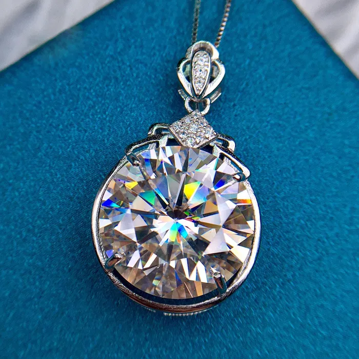 Leyloon Jewelry Necklaces 13 Carat D Color Round Cut Solitaire Plain Halo Pendant VVS Moissanite Necklace Leyloon Jewelry Necklaces 13 Carat D Color Round Cut Solitaire Plain Halo Pendant VVS Moissanite Necklace