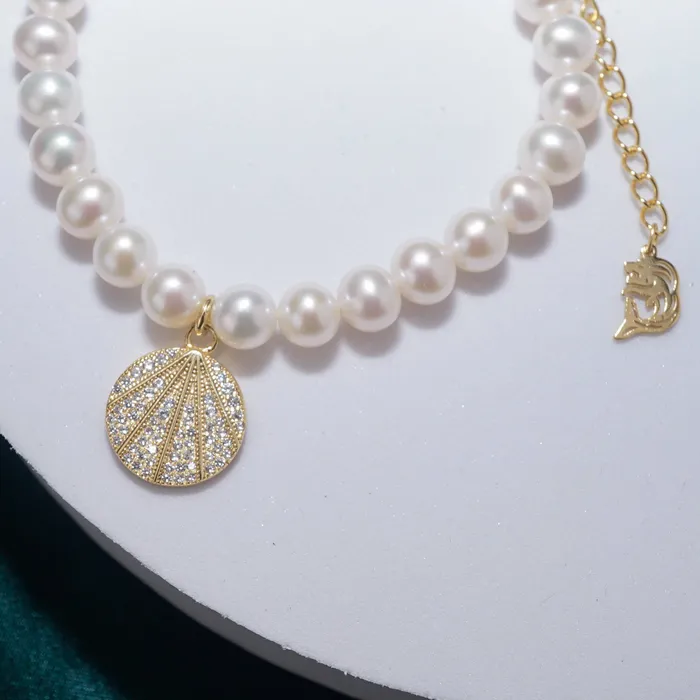 Bracelets Pearly Lustre Elegant Freshwater Pearl Bracelet WB00044