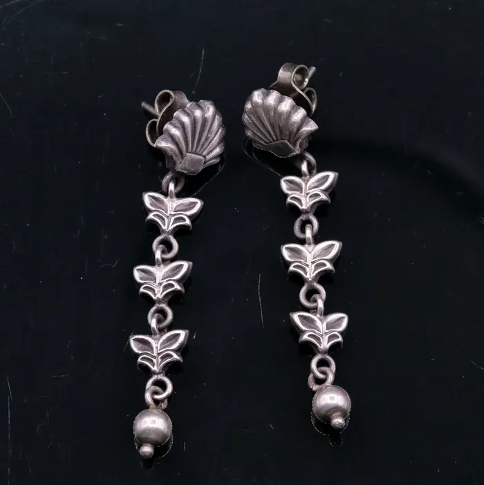 Earrings TRIBAL ORNAMENTS 925 sterling silver handmade fabulous light weight stud earring pretty attractive gifting jewelry oxidized tribal earring drop dangle s821 Earrings TRIBAL ORNAMENTS 925 sterling silver handmade fabulous light weight stud earring pretty attractive gifting jewelry oxidized tribal earring drop dangle s821