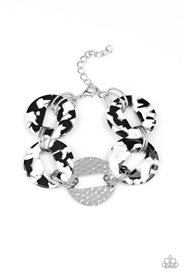 Bracelets Paparazzi Jewelry Paparazzi Bracelet Retro Recharge White Bracelets Paparazzi Jewelry Paparazzi Bracelet Retro Recharge White