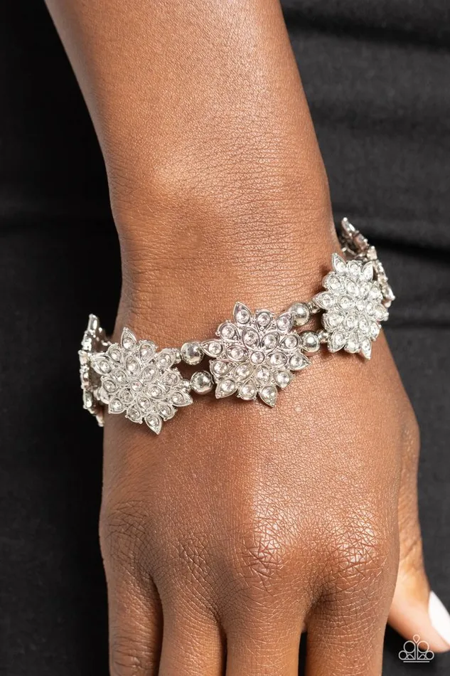 Bracelets Paparazzi Jewelry Paparazzi Bracelet Scintillating Snowflakes White