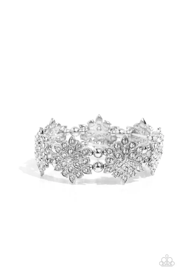 Bracelets Paparazzi Jewelry Paparazzi Bracelet Scintillating Snowflakes White Bracelets Paparazzi Jewelry Paparazzi Bracelet Scintillating Snowflakes White