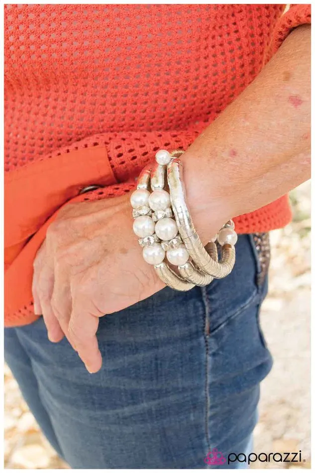 Bracelets Paparazzi Jewelry Paparazzi Bracelet The Best of Both Worlds White
