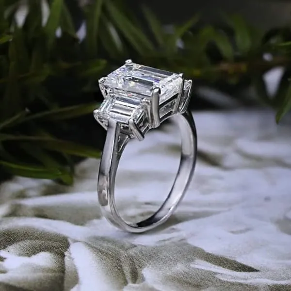 Diamond Source NYC Fantastic Engagement Ring with 481 ct of Total Diamond Weight Eng300000 Rings Diamond Source NYC Fantastic Engagement Ring with 481 ct of Total Diamond Weight Eng300000 Rings