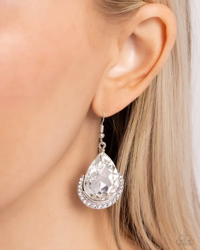 Earrings Paparazzi Earring Mega Marvelous White Paparazzi Jewelry