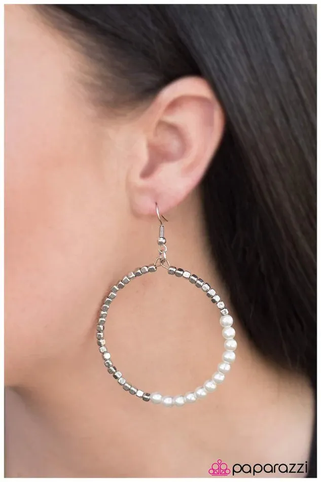 Earrings Paparazzi Earring Now Youre Talkin White Paparazzi Jewelry