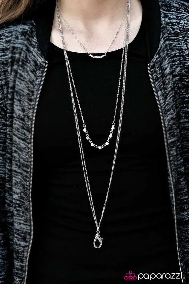 Necklaces Paparazzi Jewelry Paparazzi Necklace Can You Adjust The MOONLIGHTING White