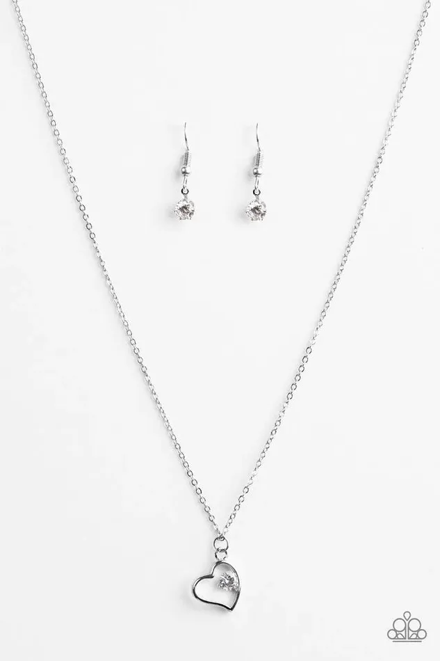 Necklaces Paparazzi Jewelry Paparazzi Necklace Sparkle With All Your Heart White