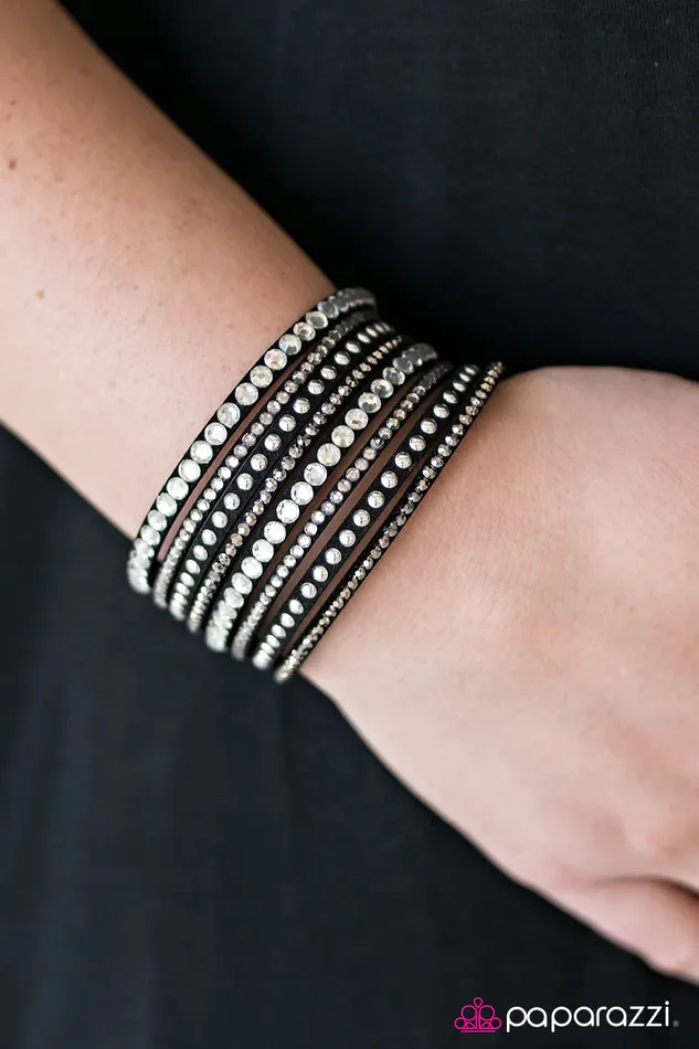 Paparazzi Bracelet Guitars and Glitter Black Paparazzi Jewelry Bracelets