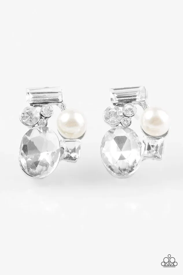Paparazzi Earring Let Me GLOW White Paparazzi Jewelry Earrings