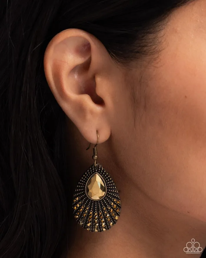 Paparazzi Earring Urban Relic Brass Paparazzi Jewelry Earrings