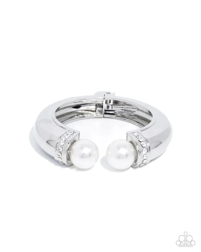 Paparazzi Jewelry Bracelets Paparazzi Bracelet Breathtaking Balance White Paparazzi Jewelry Bracelets Paparazzi Bracelet Breathtaking Balance White