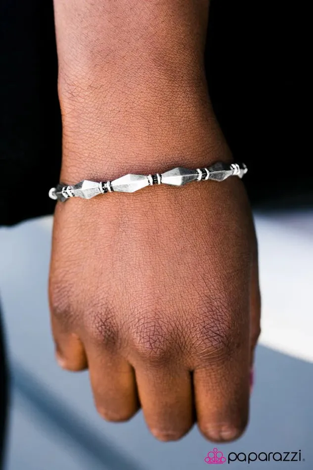 Paparazzi Jewelry Bracelets Paparazzi Bracelet Concrete Jungle Silver