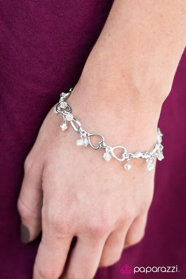Paparazzi Jewelry Bracelets Paparazzi Bracelet Tender Hearts White