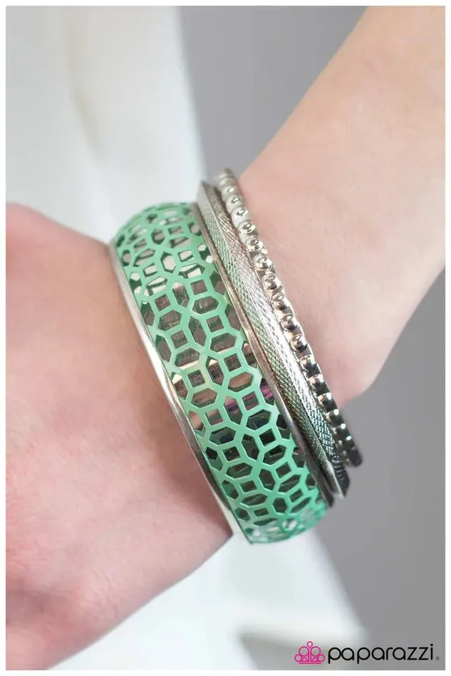 Paparazzi Jewelry Bracelets Paparazzi Bracelet Up In the Air Lucite Green