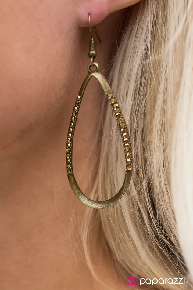 Paparazzi Jewelry Earrings Paparazzi Earring Cant Dull My Sparkle Brass