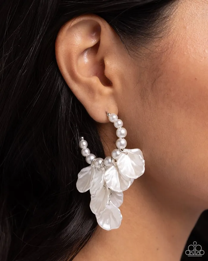 Paparazzi Jewelry Earrings Paparazzi Earring Frilly Feature White