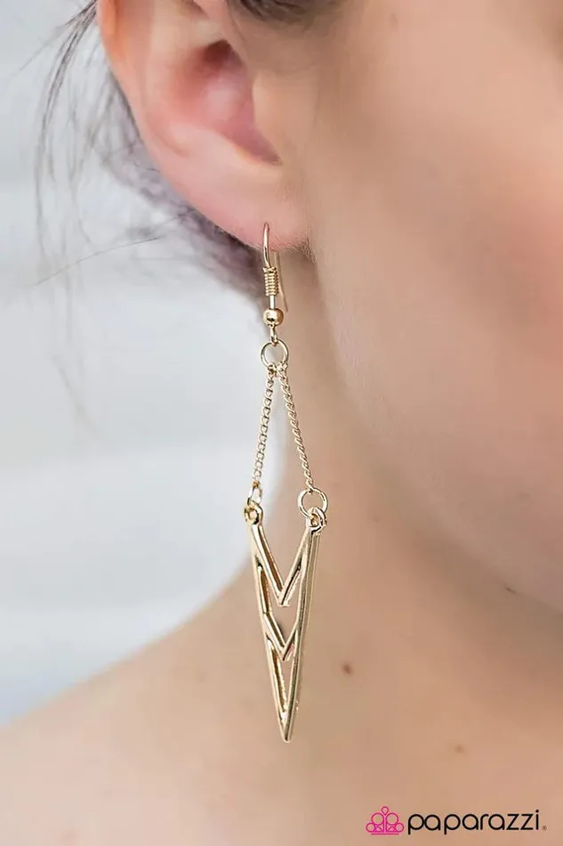 Paparazzi Jewelry Earrings Paparazzi Earring Take The Spear Gold