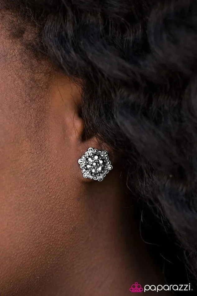 Paparazzi Jewelry Earrings Paparazzi Earring That Special Day Silver
