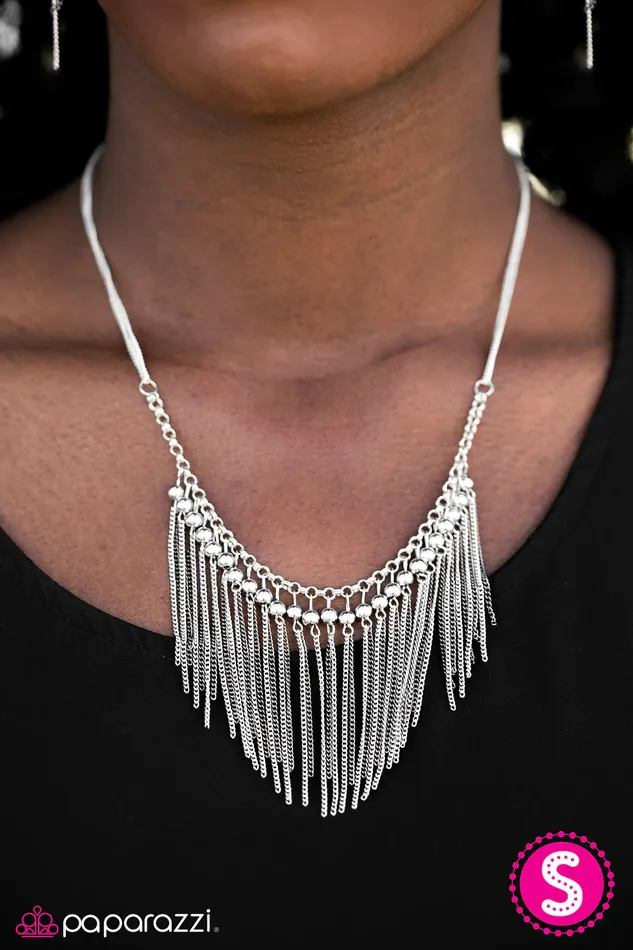 Paparazzi Jewelry Necklaces Paparazzi Necklace BEAD Daring Silver