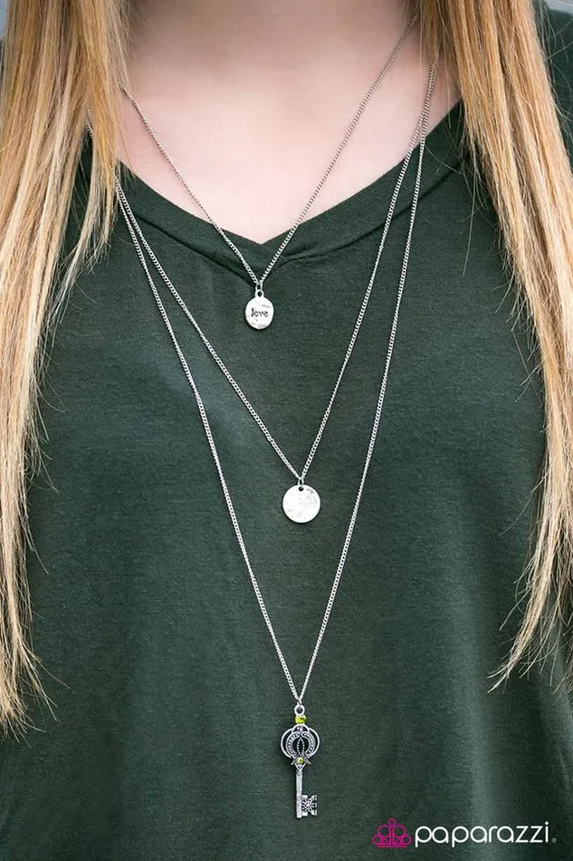 Paparazzi Jewelry Necklaces Paparazzi Necklace The Key To Love Green