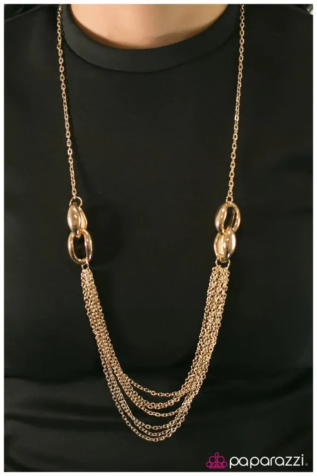 Paparazzi Jewelry Paparazzi Necklace Daringly Debonair Gold Necklaces