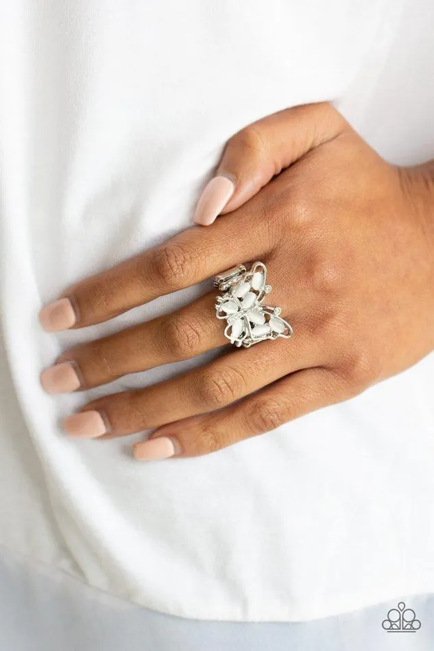 Paparazzi Jewelry Paparazzi Ring Flutter Flair White Rings