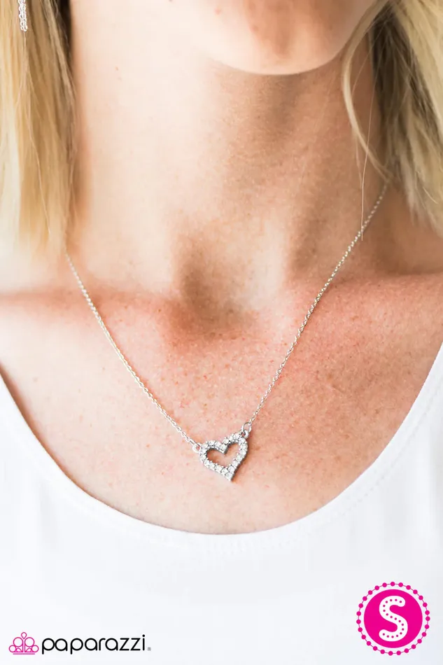 Paparazzi Necklace Glitter In Her Heart White Paparazzi Jewelry Necklaces