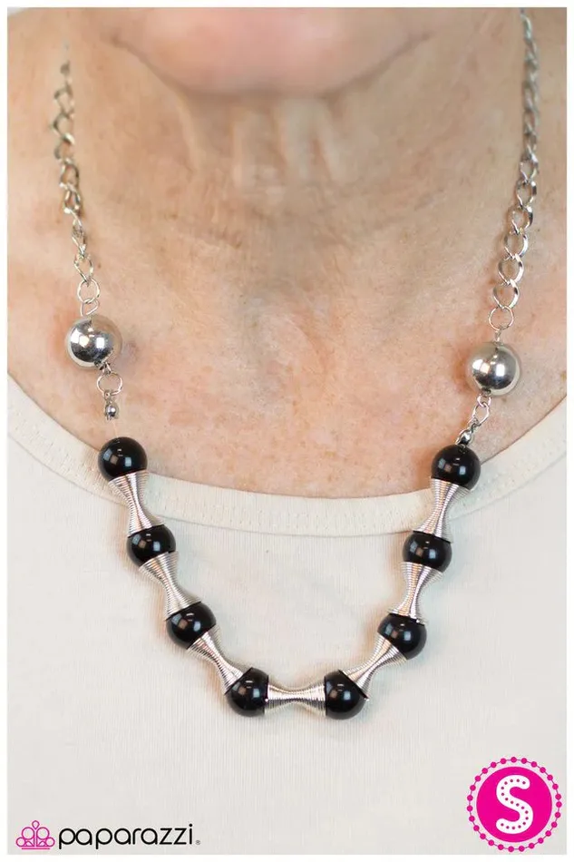 Paparazzi Necklace Spring To MInd Black Paparazzi Jewelry Necklaces