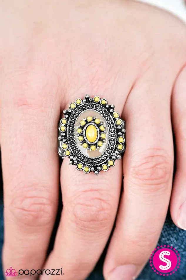Paparazzi Ring Barcelona Belle Yellow Paparazzi Jewelry Rings