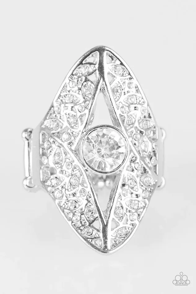 Rings Paparazzi Jewelry Paparazzi Ring Glittering Gardens White