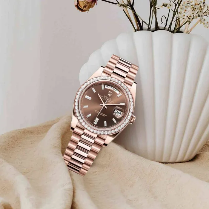 Rolex Rolex Day Date 40mm Ref 228345rbr0006 Chocolate Diamond Dial Diamond Bezel 18K Rose Gold President Bracelet Mens Watch Bracelets