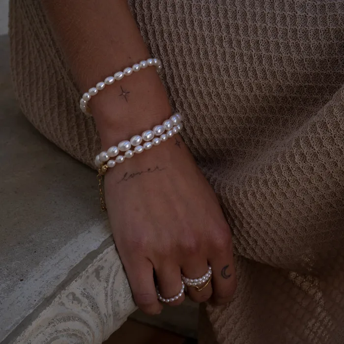 TheRoseGypsy Bracelets Oval Pearl Bracelet