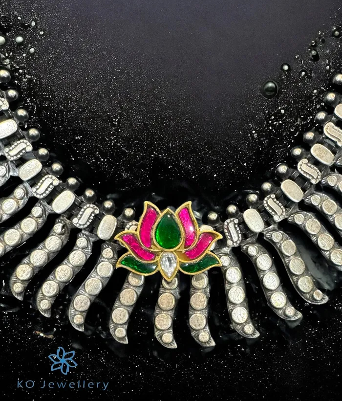 Kundan Necklaces The Salina Silver Antique Necklace