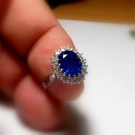 Rings 35 Ct Oval Shaped Ceylon Sapphire Round Natural Earth Mined Diamond Ring White Gold 14K GB Rings 35 Ct Oval Shaped Ceylon Sapphire Round Natural Earth Mined Diamond Ring White Gold 14K GB