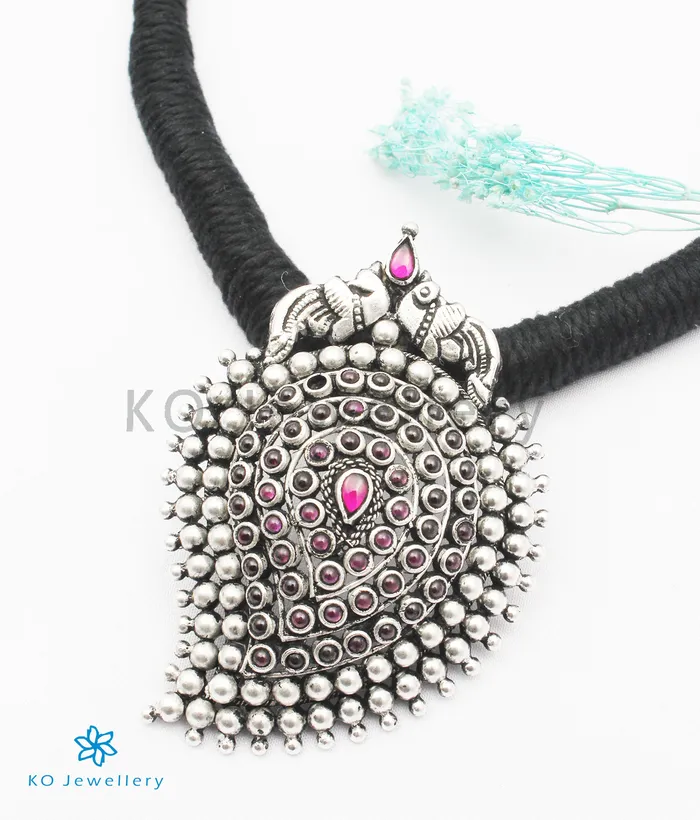 Silversmith Necklaces The Prashanti Silver Paisley Necklace Black
